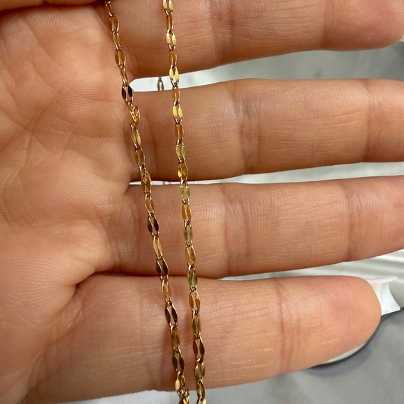 Unique 
ART CANVA 
Gold and Red Floral Pendant Necklace - Picture 6 of 9